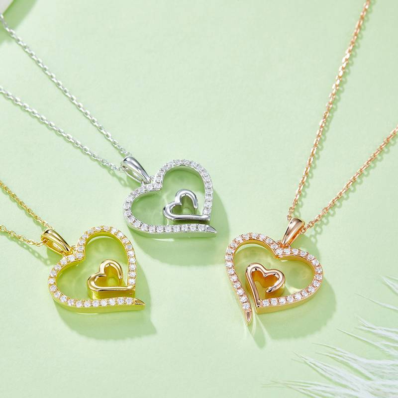 藏芯爱心吊坠S925银莫桑钻厘石D级0.32CT
